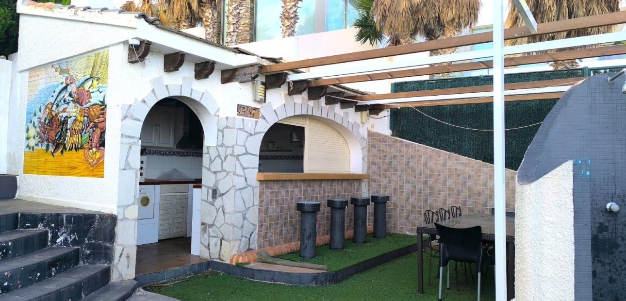 Sale - Villa -
Benidorm - Playa de Levante