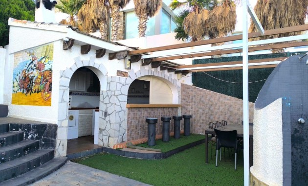 Sale - Villa -
Benidorm - Playa de Levante