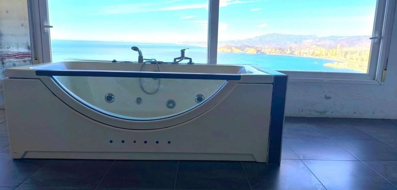 Sale - Villa -
Benidorm - Playa de Levante