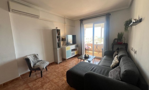 Herverkoop - Appartement / flat -
Torrevieja - Playa de los locos