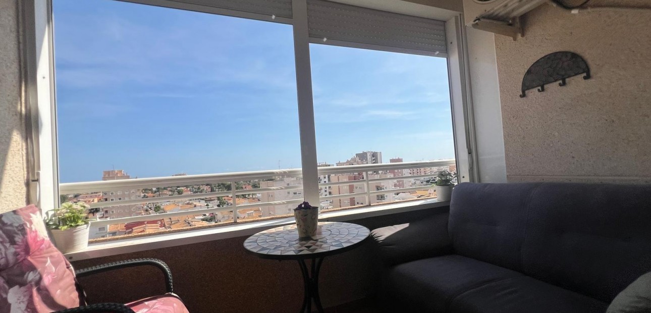 Herverkoop - Appartement / flat -
Torrevieja - Playa de los locos