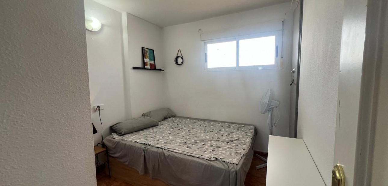 Herverkoop - Appartement / flat -
Torrevieja - Playa de los locos