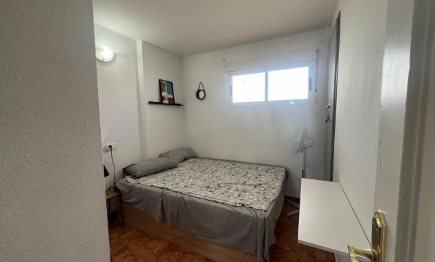 Herverkoop - Appartement / flat -
Torrevieja - Playa de los locos