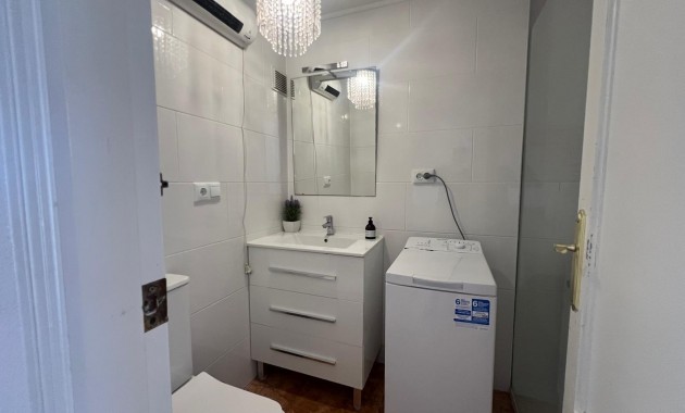 Herverkoop - Appartement / flat -
Torrevieja - Playa de los locos