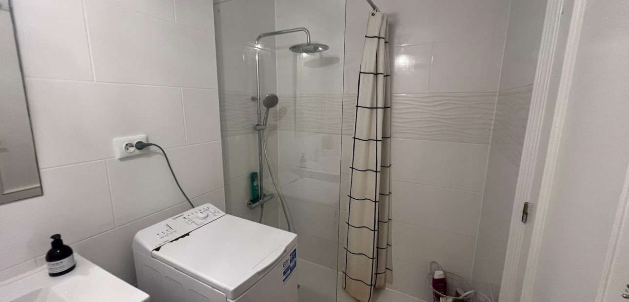 Herverkoop - Appartement / flat -
Torrevieja - Playa de los locos