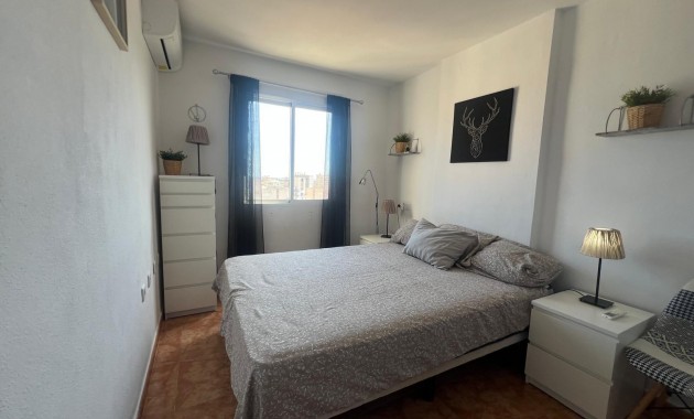 Herverkoop - Appartement / flat -
Torrevieja - Playa de los locos