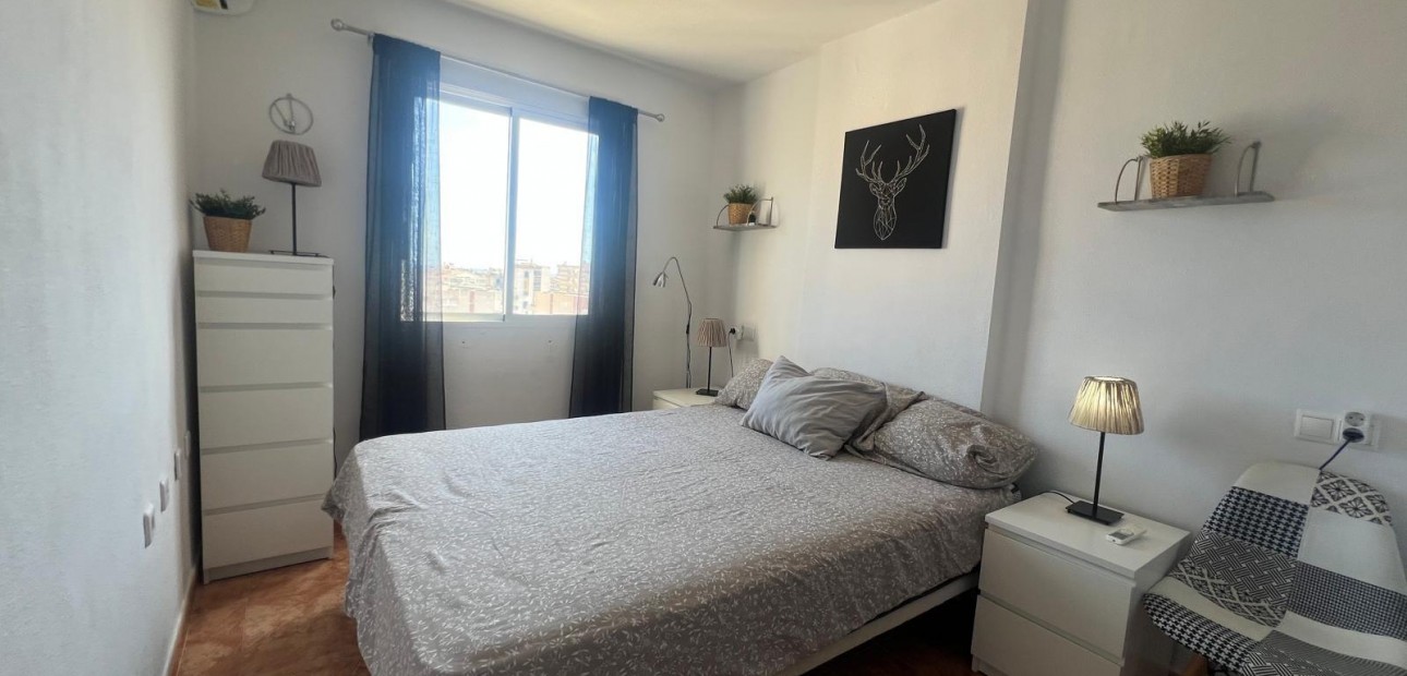 Herverkoop - Appartement / flat -
Torrevieja - Playa de los locos