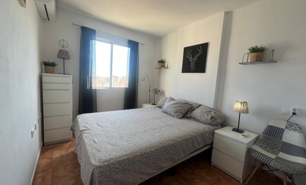 Herverkoop - Appartement / flat -
Torrevieja - Playa de los locos