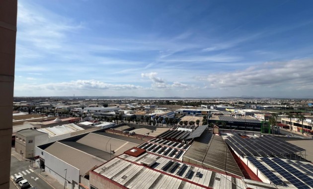 Herverkoop - Appartement / flat -
Torrevieja - Playa de los locos