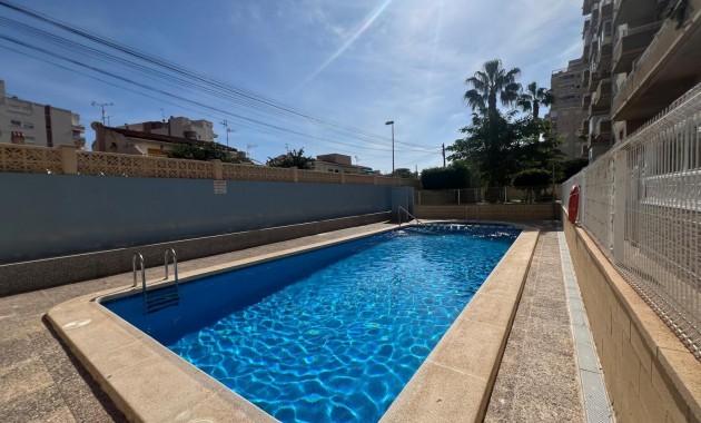 Herverkoop - Appartement / flat -
Torrevieja - Playa de los locos