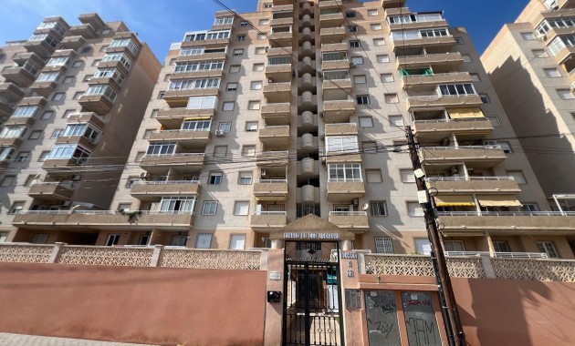Herverkoop - Appartement / flat -
Torrevieja - Playa de los locos