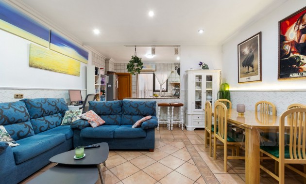 Herverkoop - Herenhuis -
Rojales - Rojales - Village