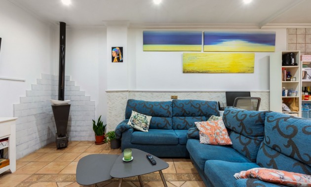 Herverkoop - Herenhuis -
Rojales - Rojales - Village