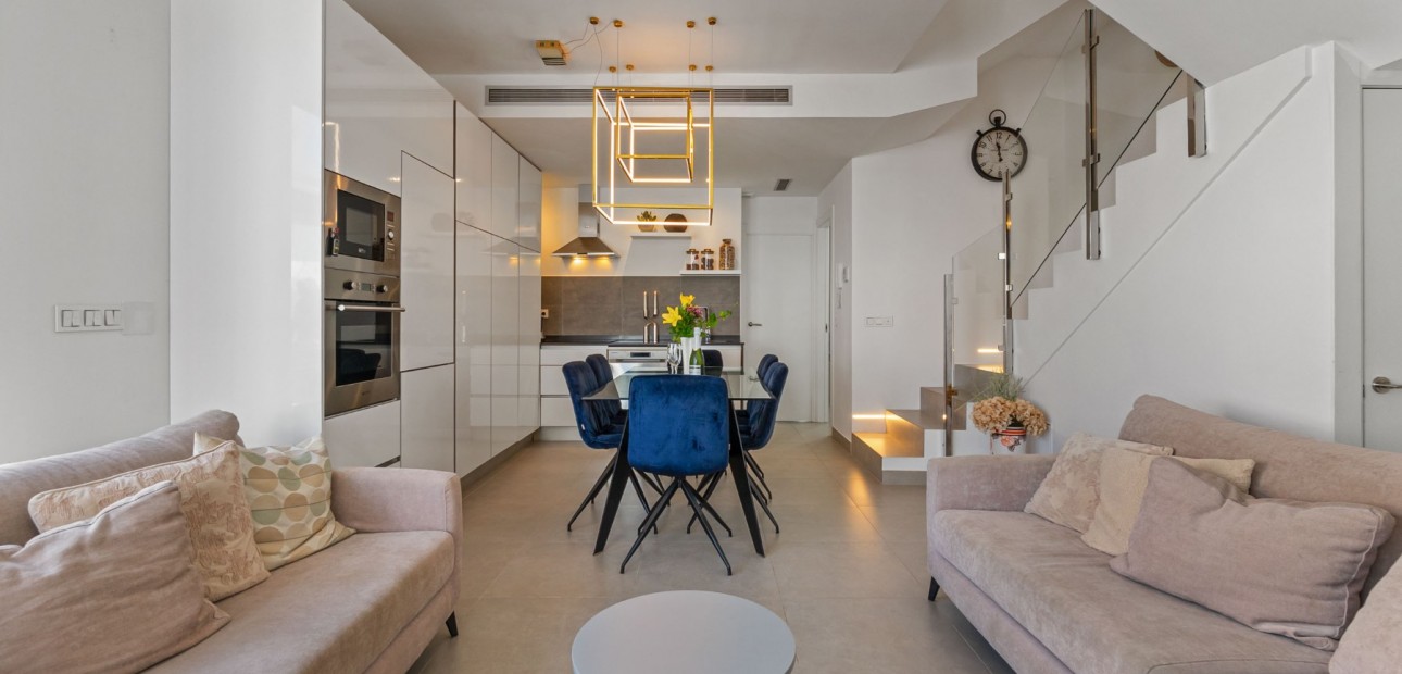 Herverkoop - Detached Villa -
Orihuela Costa - Villamartin