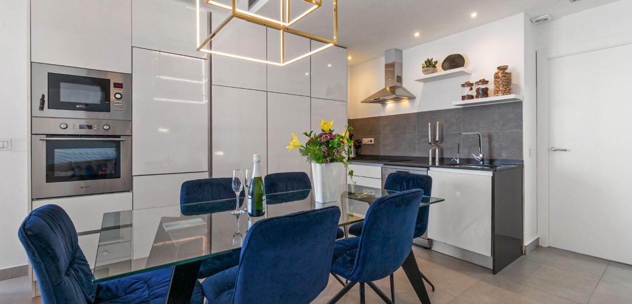 Herverkoop - Detached Villa -
Orihuela Costa - Villamartin