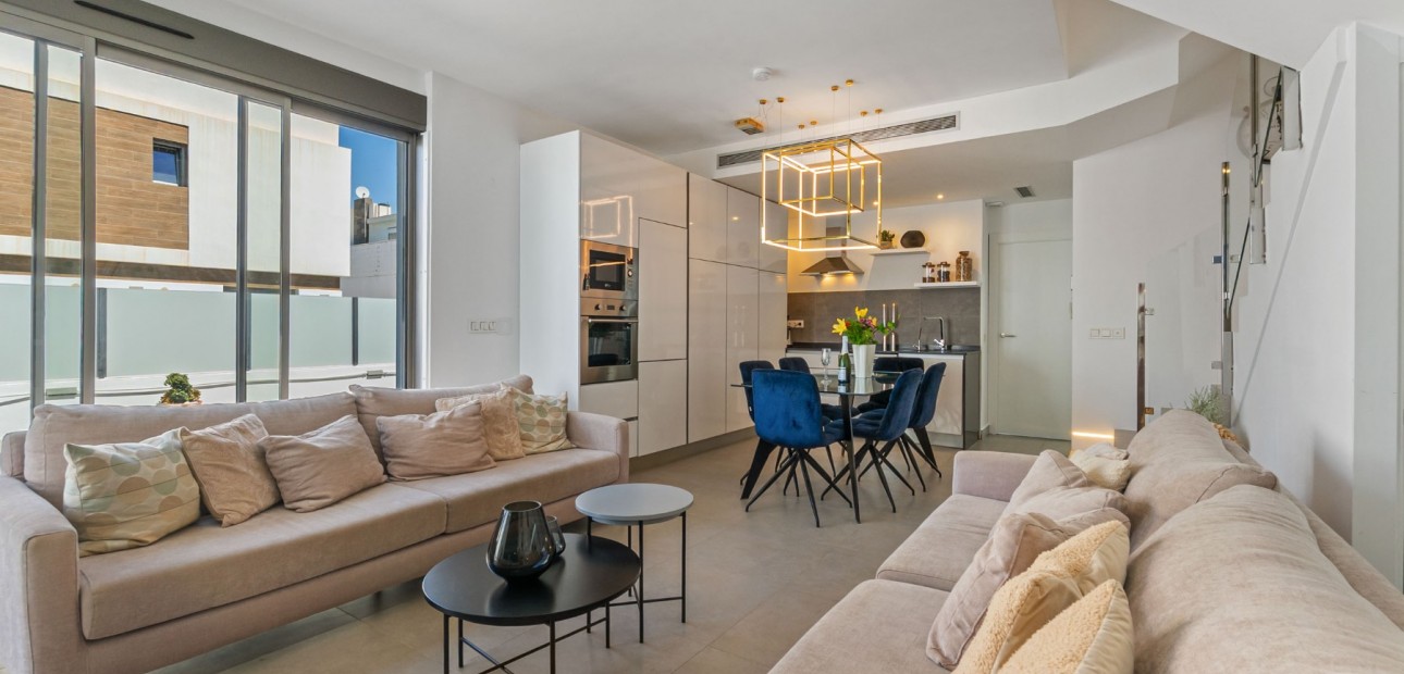 Herverkoop - Detached Villa -
Orihuela Costa - Villamartin