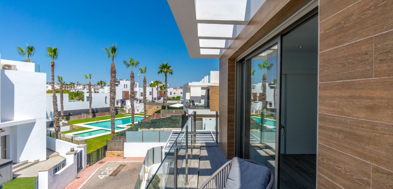 Herverkoop - Detached Villa -
Orihuela Costa - Villamartin