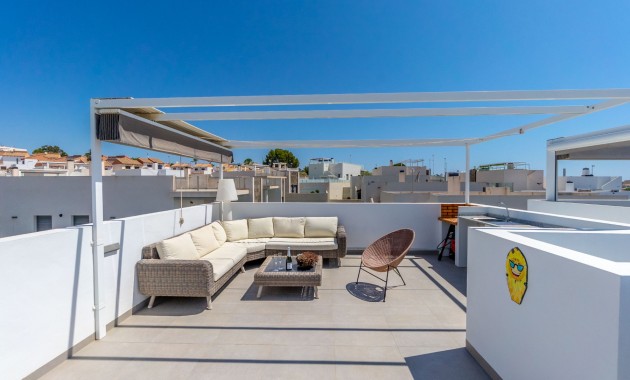 Herverkoop - Detached Villa -
Orihuela Costa - Villamartin