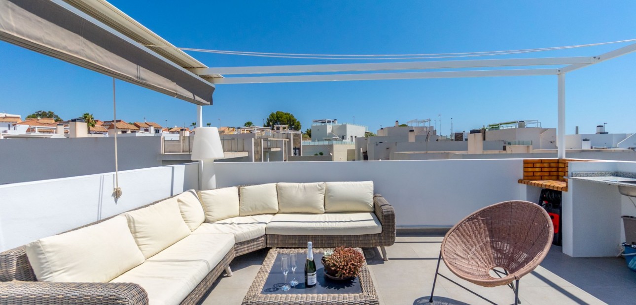 Herverkoop - Detached Villa -
Orihuela Costa - Villamartin