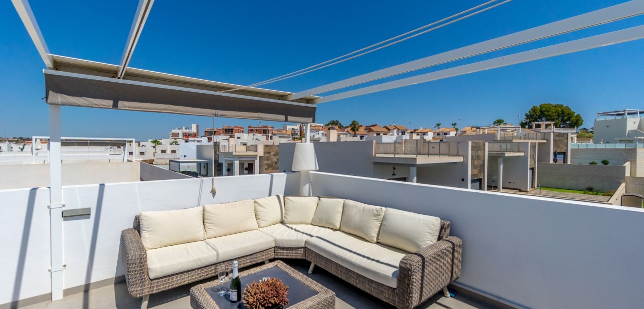 Herverkoop - Detached Villa -
Orihuela Costa - Villamartin