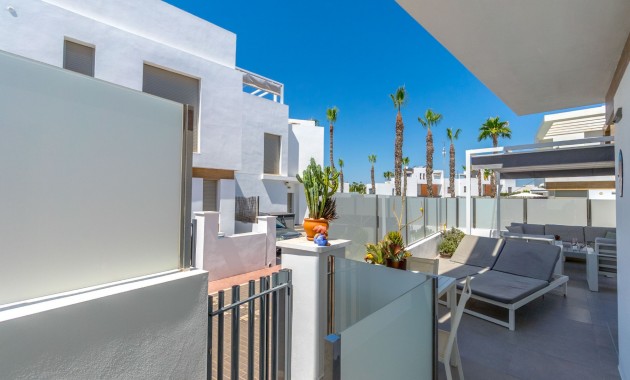 Herverkoop - Detached Villa -
Orihuela Costa - Villamartin