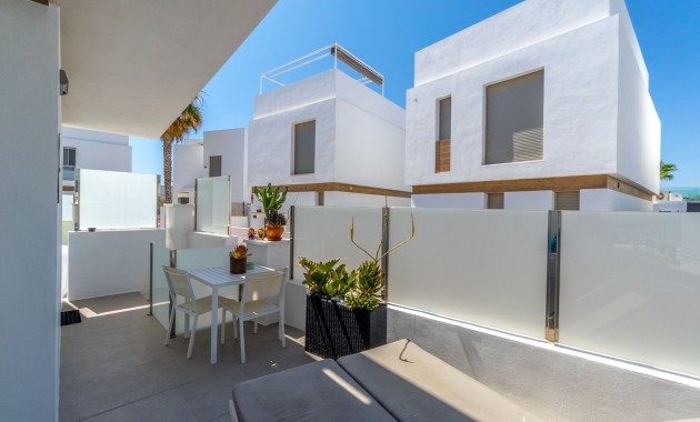 Herverkoop - Detached Villa -
Orihuela Costa - Villamartin