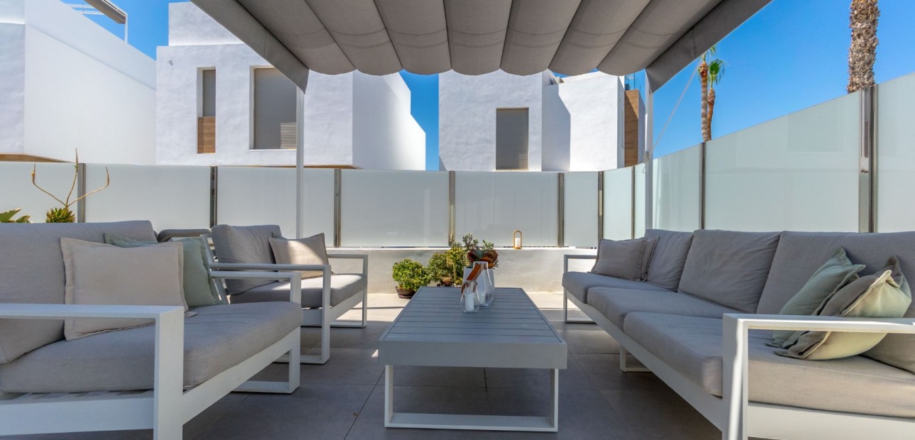 Herverkoop - Detached Villa -
Orihuela Costa - Villamartin