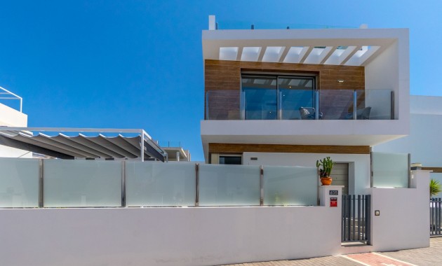 Herverkoop - Detached Villa -
Orihuela Costa - Villamartin