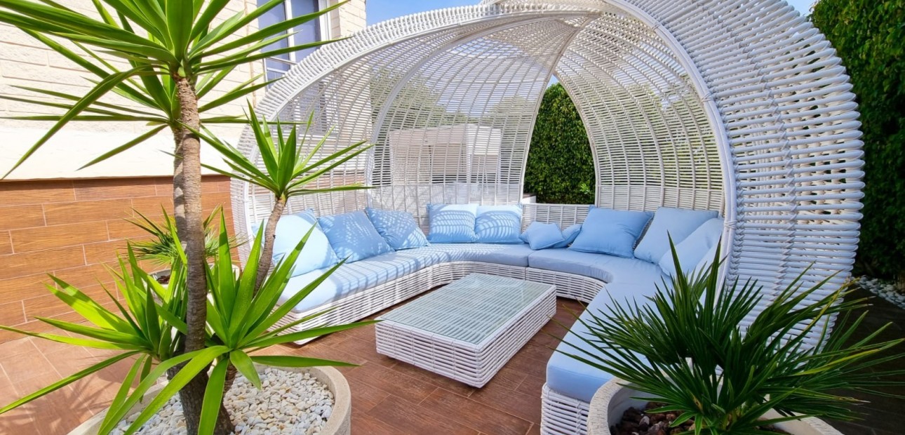 Sale - Detached Villa -
Torrevieja - La Mata