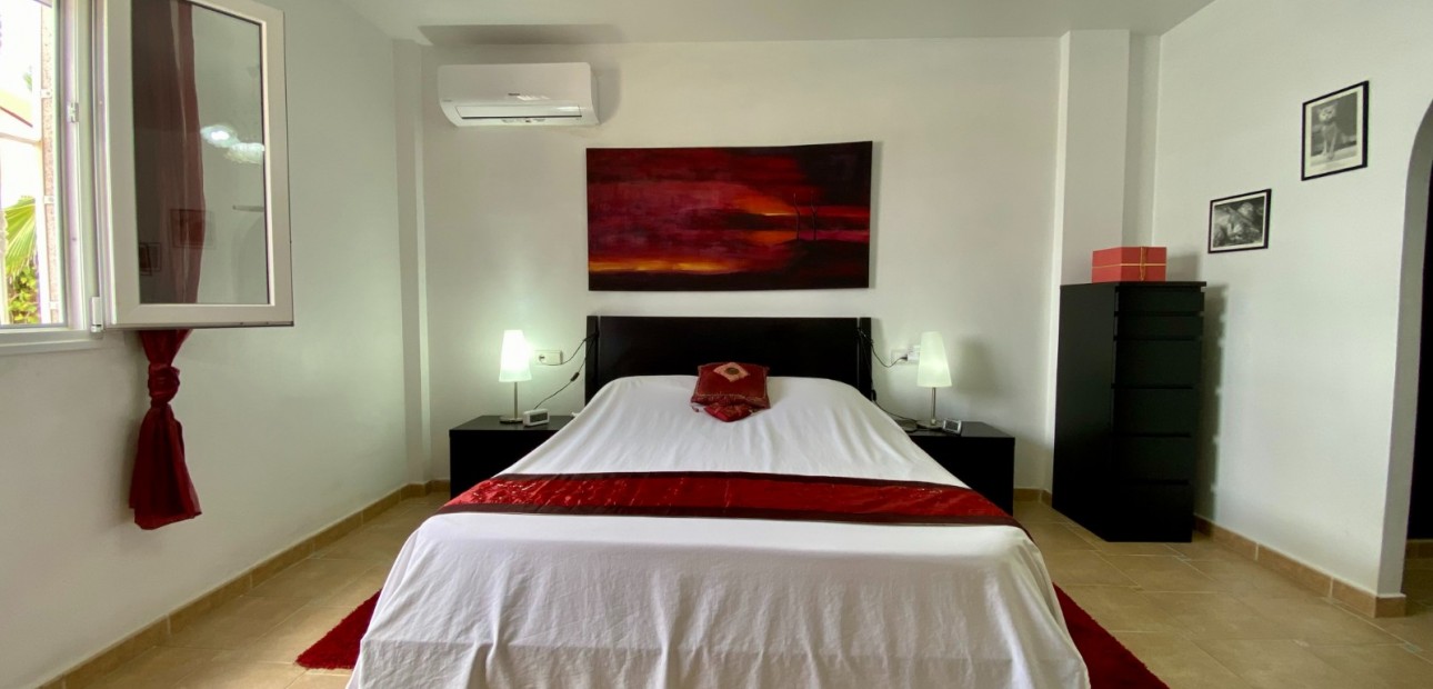 Herverkoop - Detached Villa -
Algorfa - Lomas de La Juliana