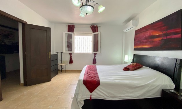 Herverkoop - Detached Villa -
Algorfa - Lomas de La Juliana