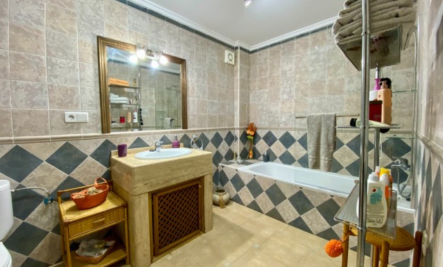 Herverkoop - Detached Villa -
Algorfa - Lomas de La Juliana