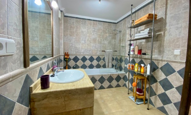 Herverkoop - Detached Villa -
Algorfa - Lomas de La Juliana