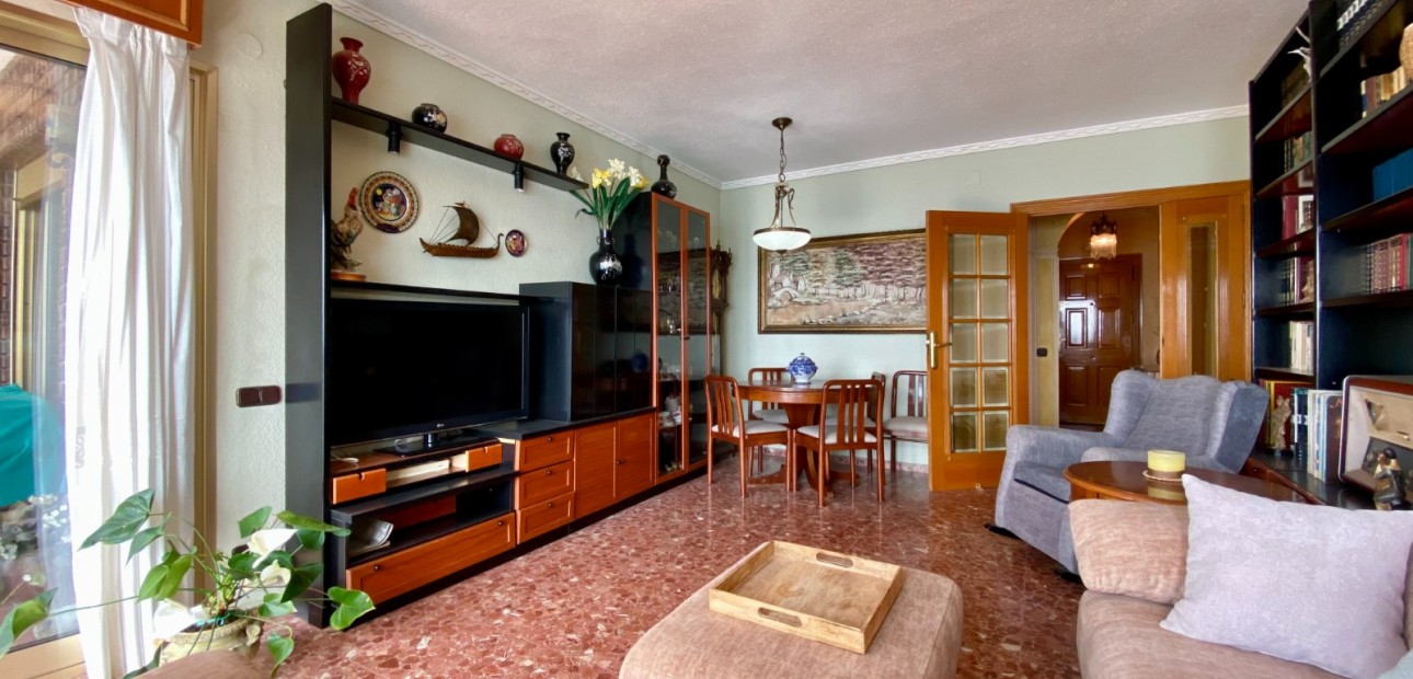Herverkoop - Appartement / flat -
Torrevieja - Playa Del Cura