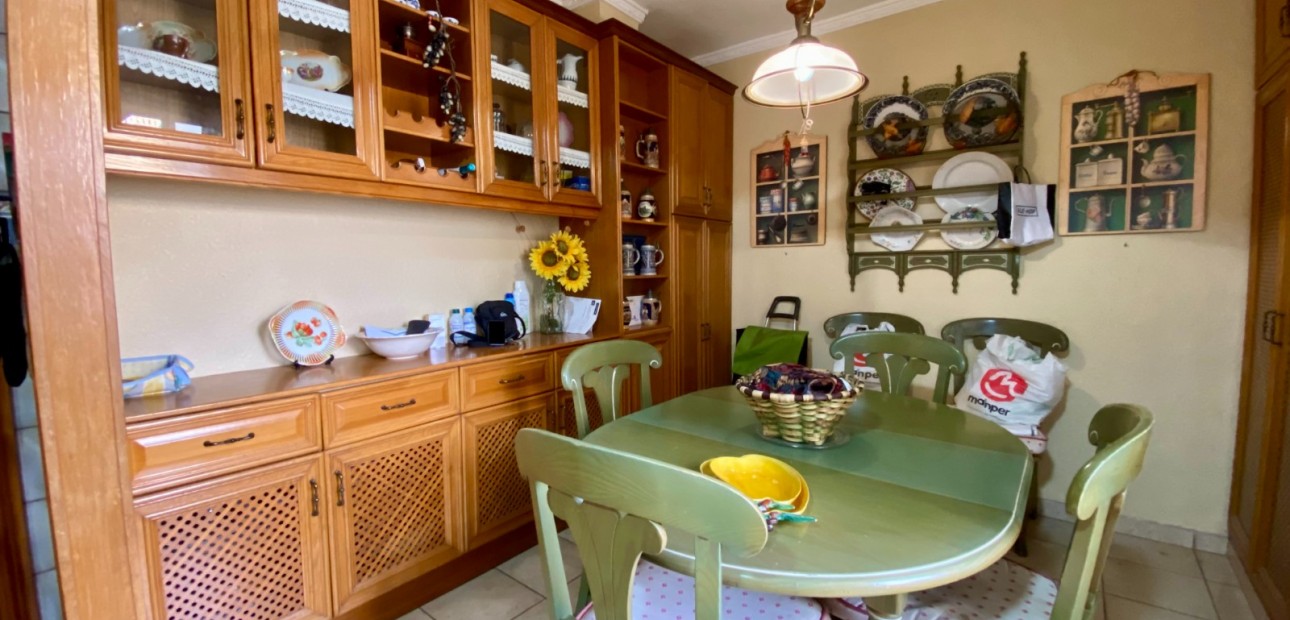 Herverkoop - Appartement / flat -
Torrevieja - Playa Del Cura