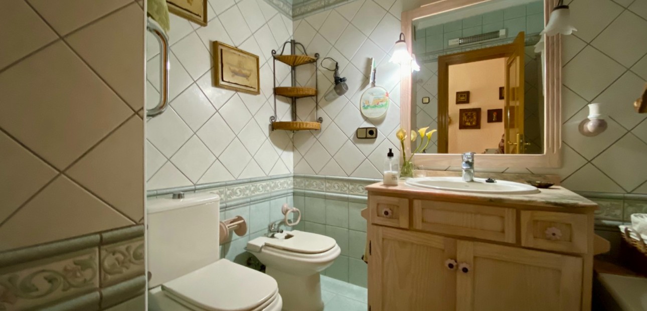 Herverkoop - Appartement / flat -
Torrevieja - Playa Del Cura