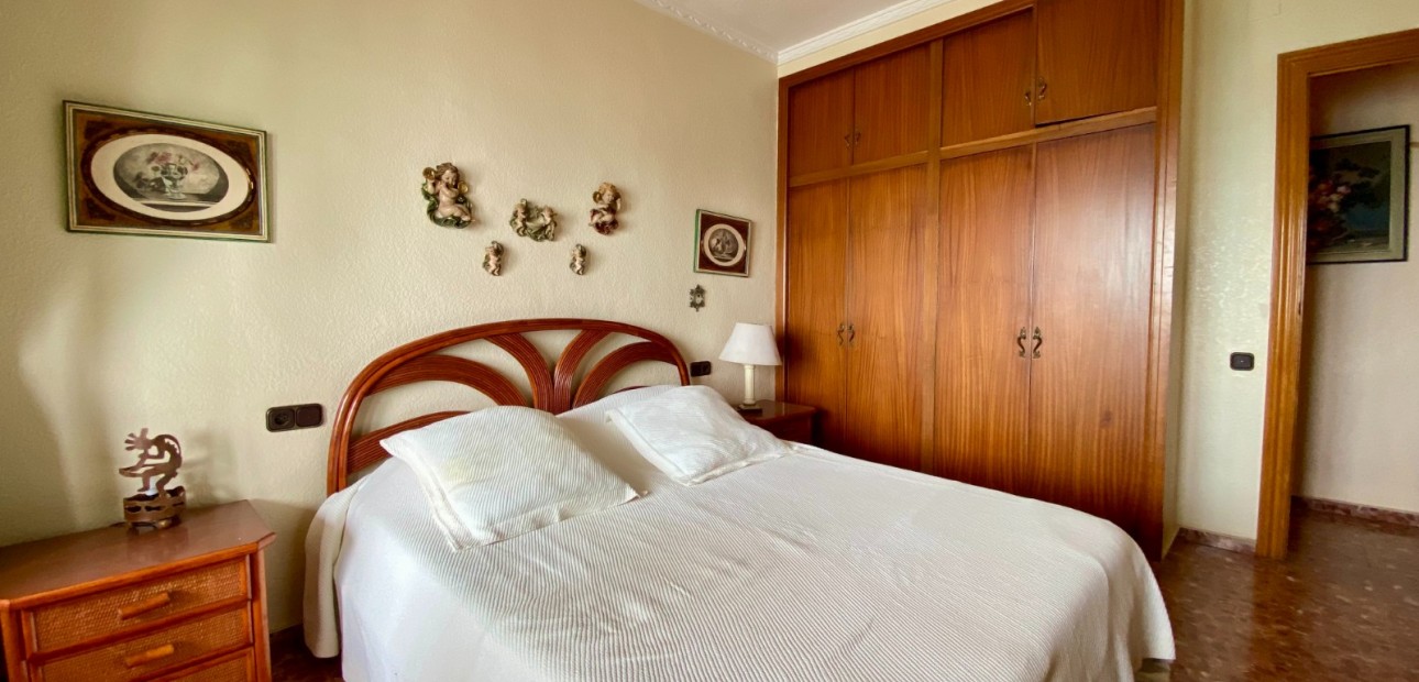 Herverkoop - Appartement / flat -
Torrevieja - Playa Del Cura