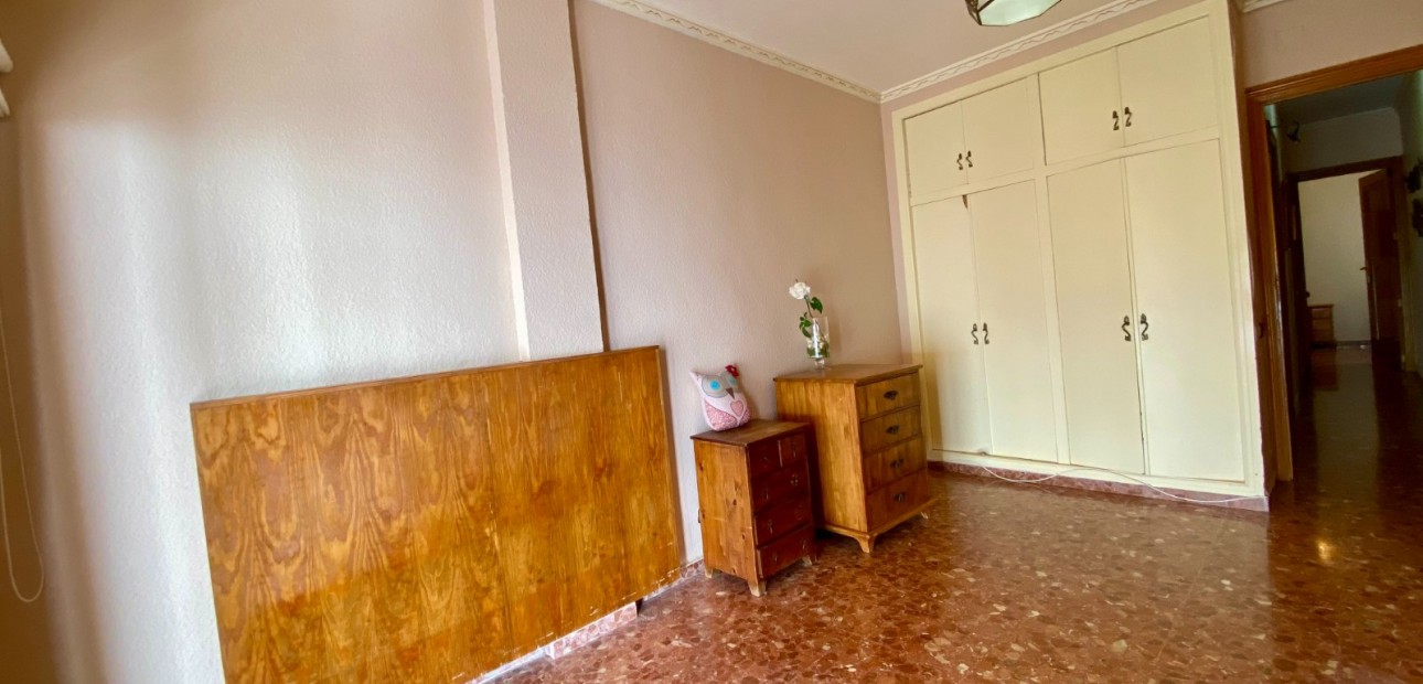 Herverkoop - Appartement / flat -
Torrevieja - Playa Del Cura