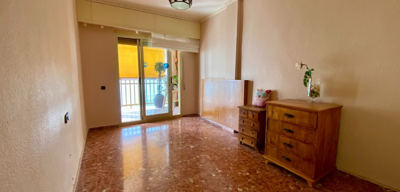 Herverkoop - Appartement / flat -
Torrevieja - Playa Del Cura