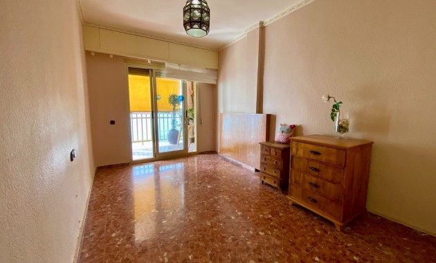 Herverkoop - Appartement / flat -
Torrevieja - Playa Del Cura