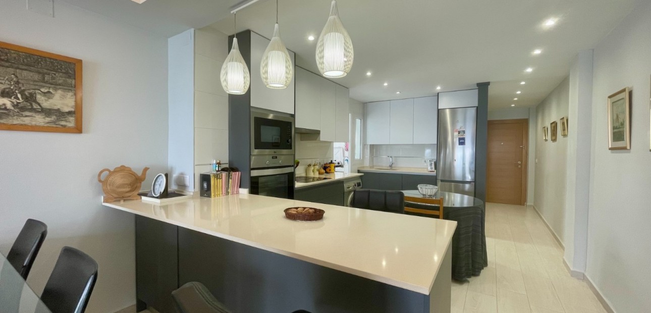 Herverkoop - Appartement / flat -
Torrevieja - Playa Del Cura