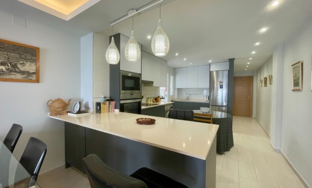 Herverkoop - Appartement / flat -
Torrevieja - Playa Del Cura