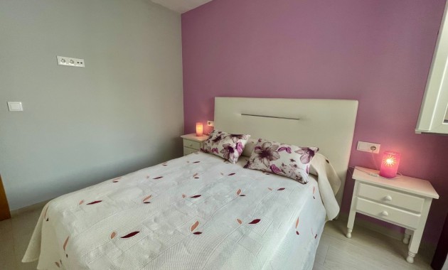 Herverkoop - Appartement / flat -
Torrevieja - Playa Del Cura