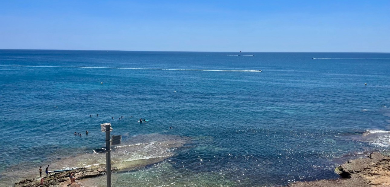 Herverkoop - Appartement / flat -
Torrevieja - Playa Del Cura