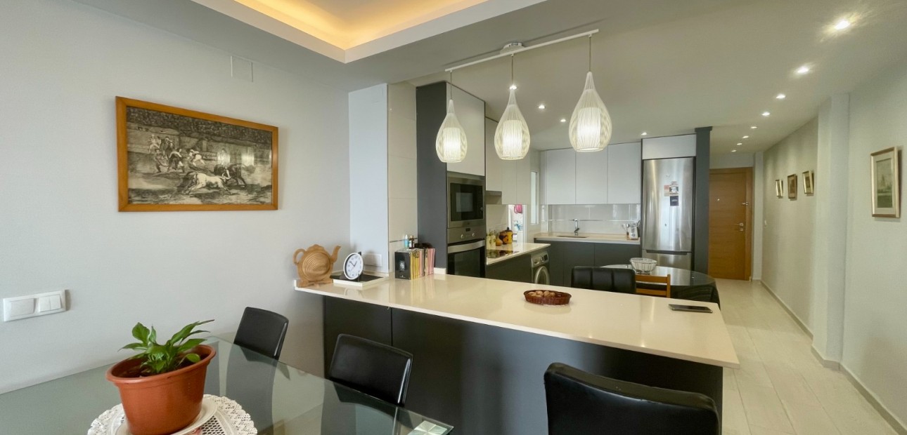 Herverkoop - Appartement / flat -
Torrevieja - Playa Del Cura