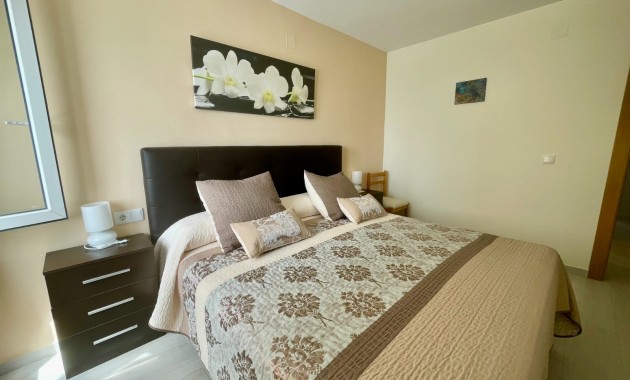 Herverkoop - Appartement / flat -
Torrevieja - Playa Del Cura