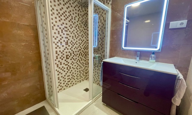 Herverkoop - Appartement / flat -
Torrevieja - Playa Del Cura