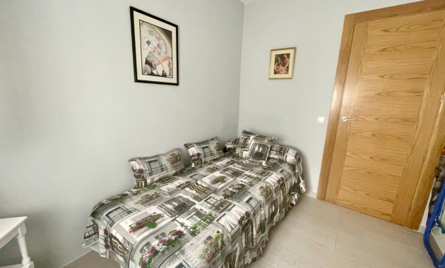 Herverkoop - Appartement / flat -
Torrevieja - Playa Del Cura
