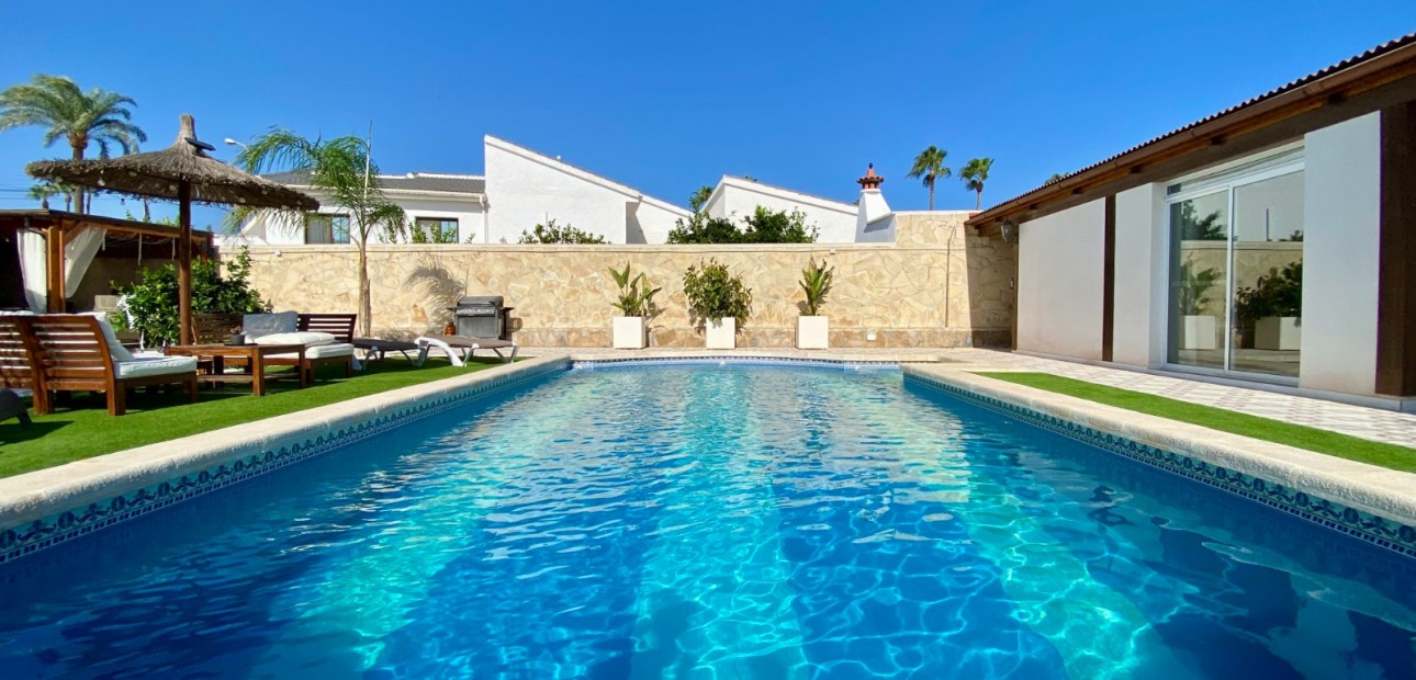 Herverkoop - Detached Villa -
Ciudad Quesada - Ciudad Quesada - Town