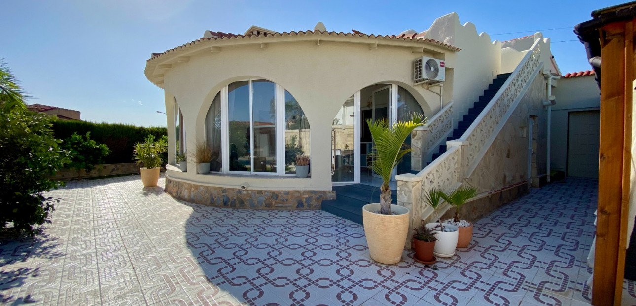 Herverkoop - Detached Villa -
Ciudad Quesada - Ciudad Quesada - Town